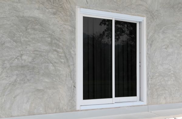 Sliding Window Replacement in Estero