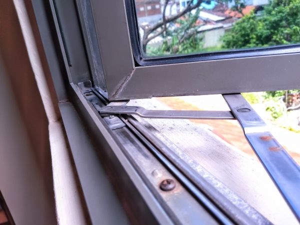 Cost of Hinged Window Replacement in Estero